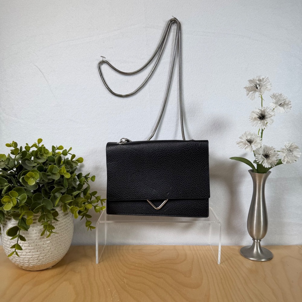 Pull&Bear Black Pebbled Leather Crossbody Bag Silver Chain Evening‎ Party Purse